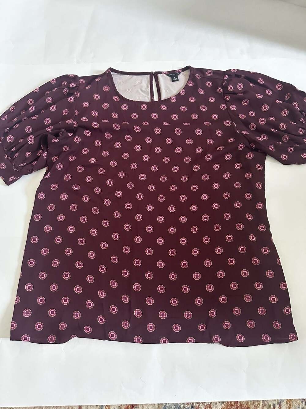 Ann Taylor Blouse Size M Burgundy Dot Print Puff Sleeve Top